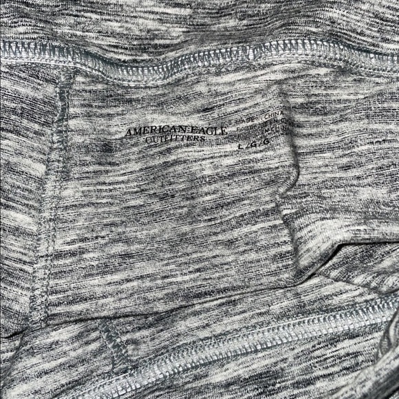 american eagle grey cropped leggings - Picture 3 of 3